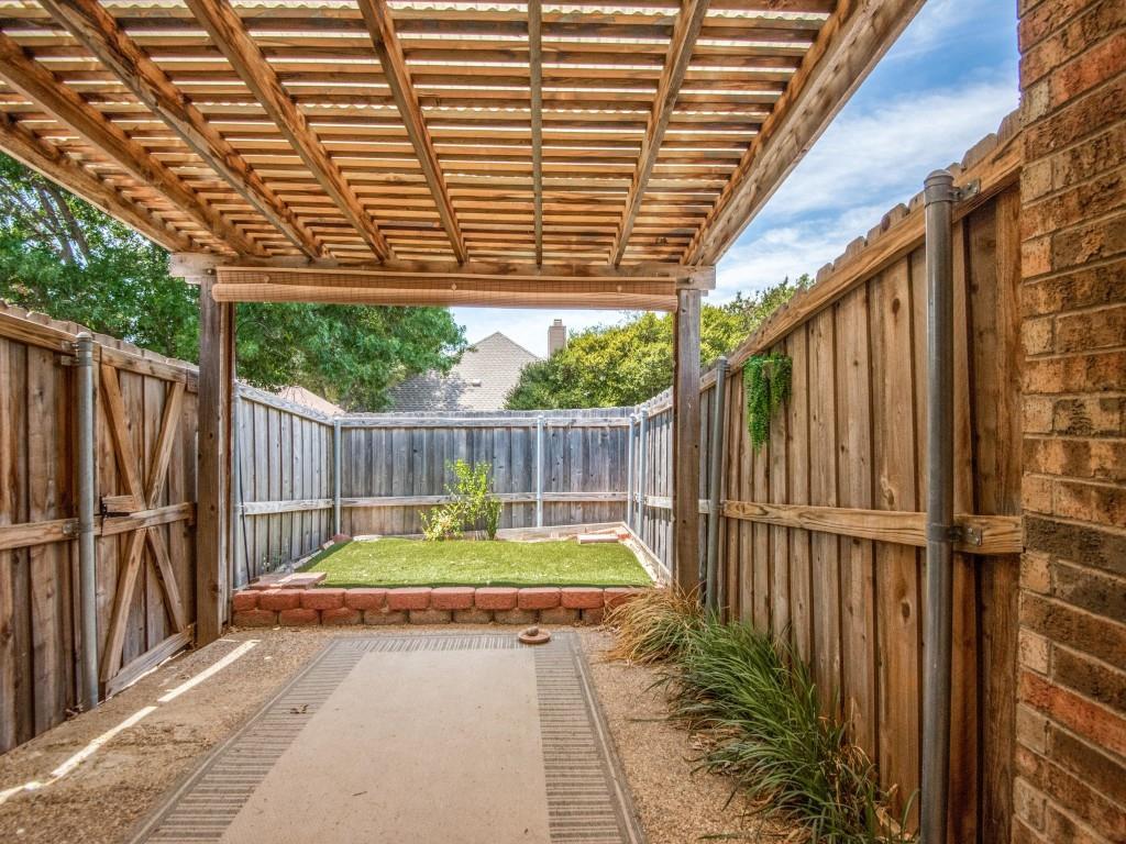 2521 Stanford Court Property Photo 12
