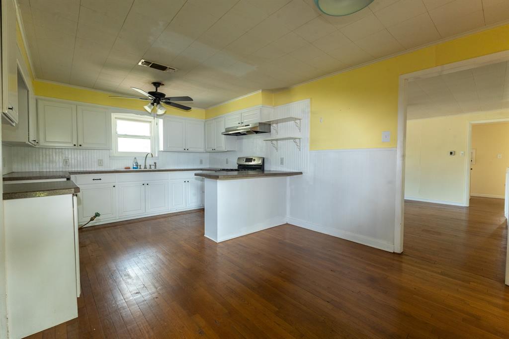 2010 4th Street Property Photo 3