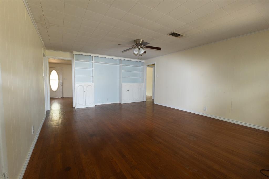 2010 4th Street Property Photo 5
