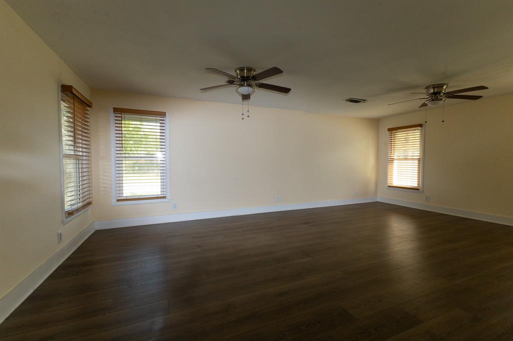 2010 4th Street Property Photo 6