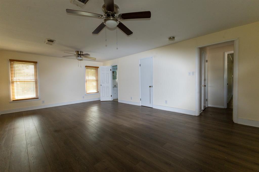 2010 4th Street Property Photo 7