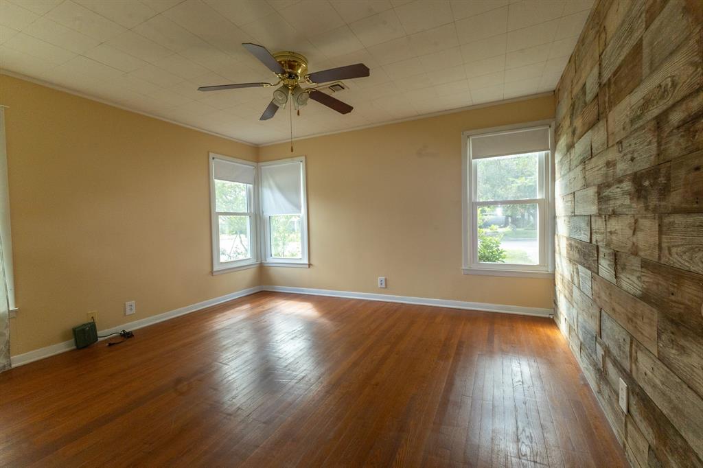 2010 4th Street Property Photo 12