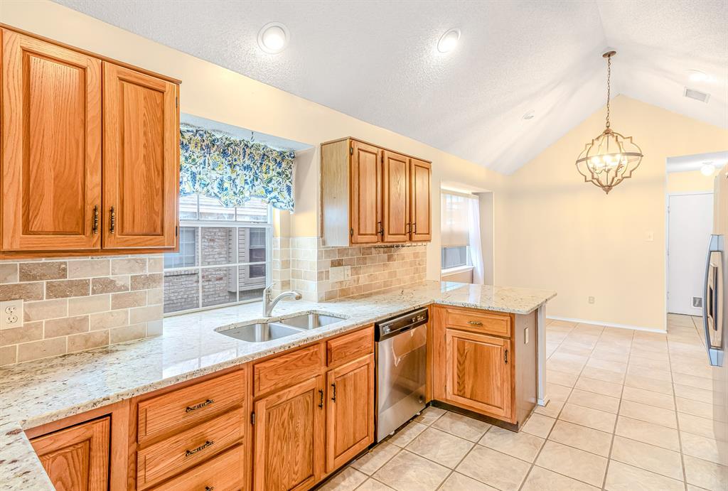 6401 Homewood Avenue Property Photo 7