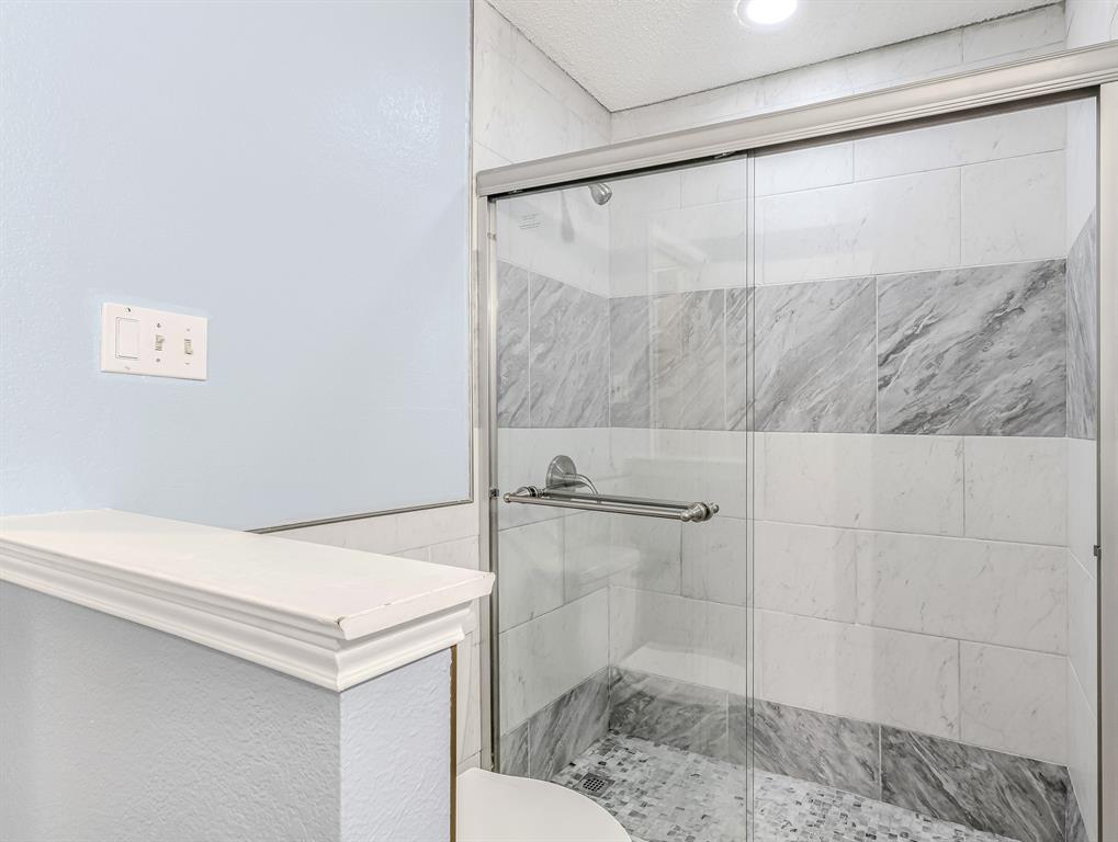 6401 Homewood Avenue Property Photo 18