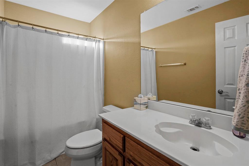 112 Langley Court Property Photo 12