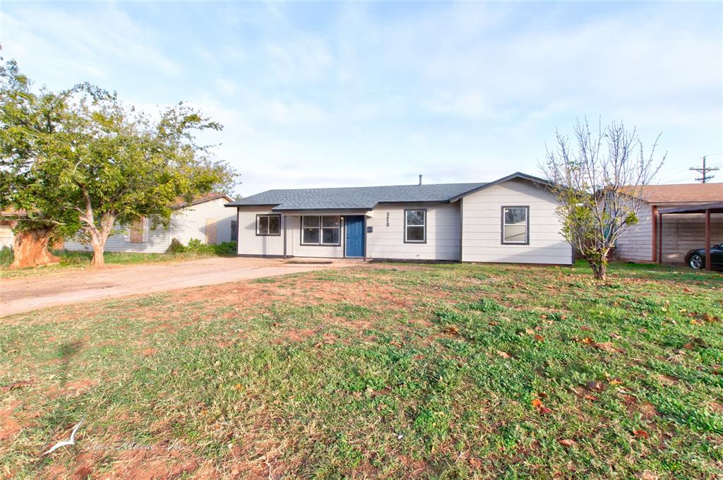 5410 Questa Drive Property Photo 3