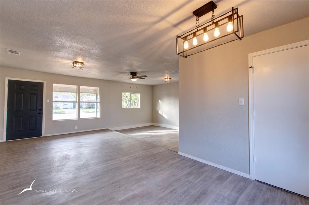 5410 Questa Drive Property Photo 12