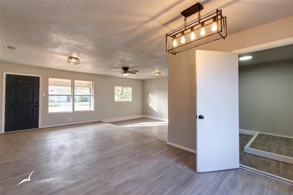 5410 Questa Drive Property Photo 14