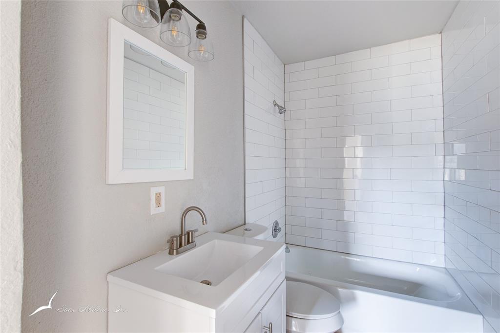 5410 Questa Drive Property Photo 18