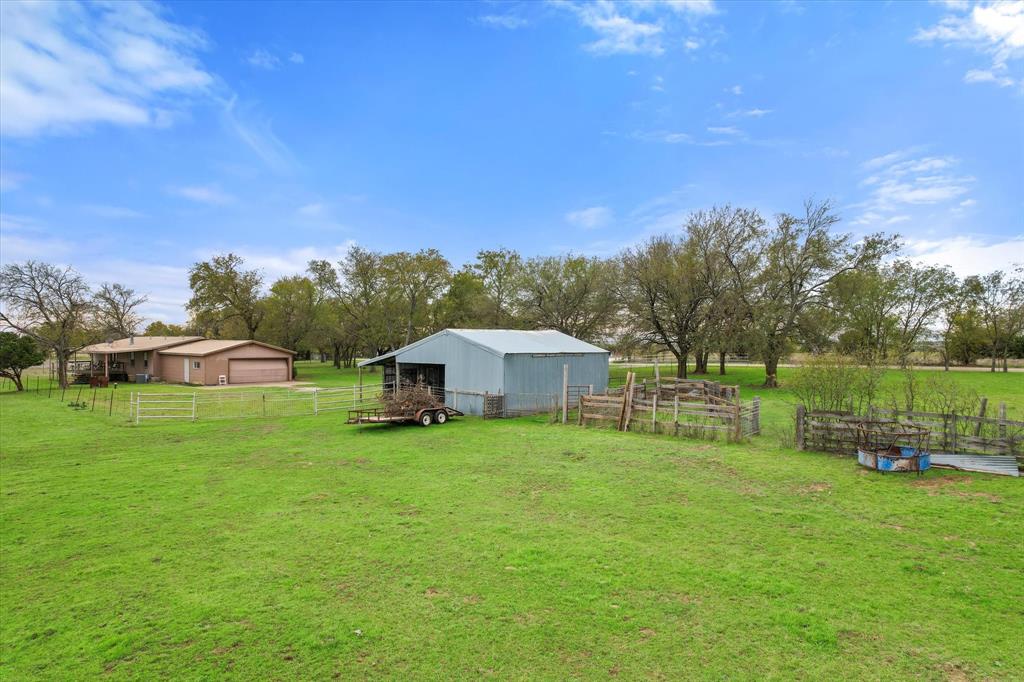 2301 County Road 1224 Property Photo 18