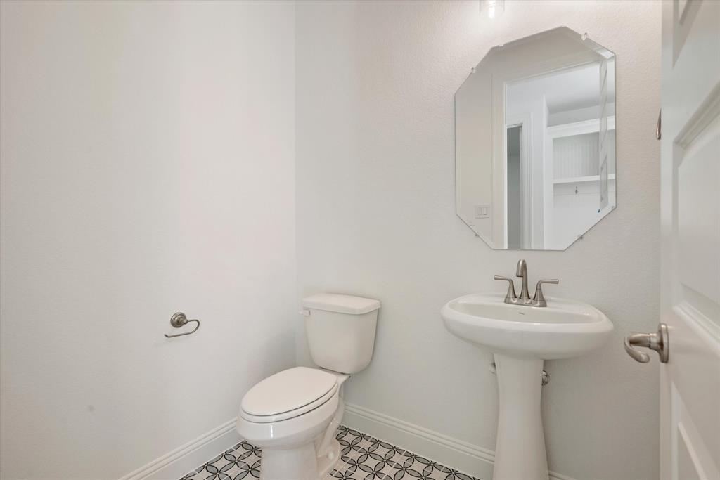 471 Fieldstone Lane Property Photo 24