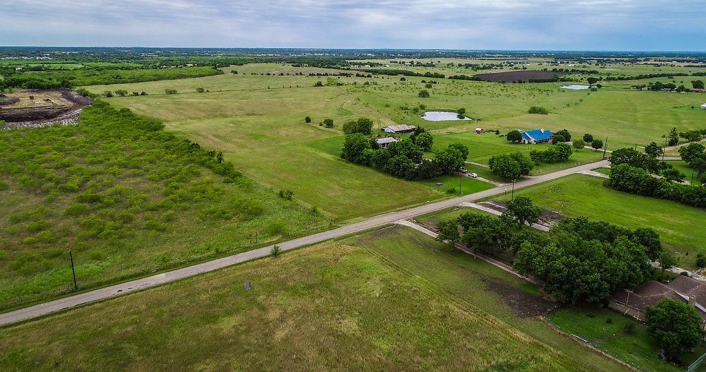 225 Valek Road Property Photo 3