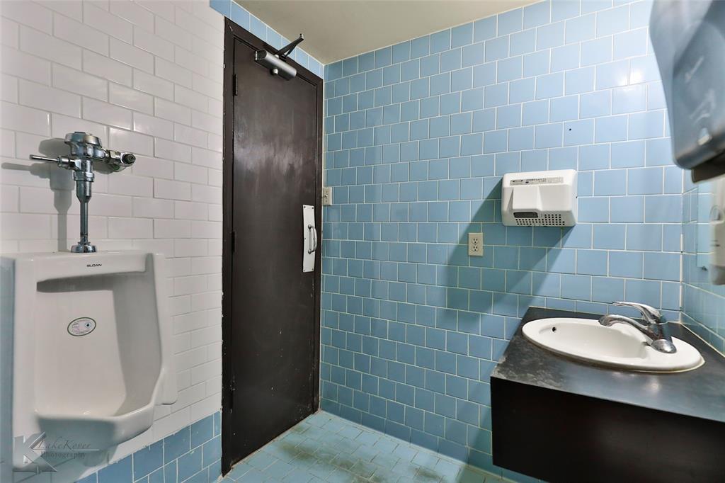 4109 Ridgemont Drive Property Photo 32