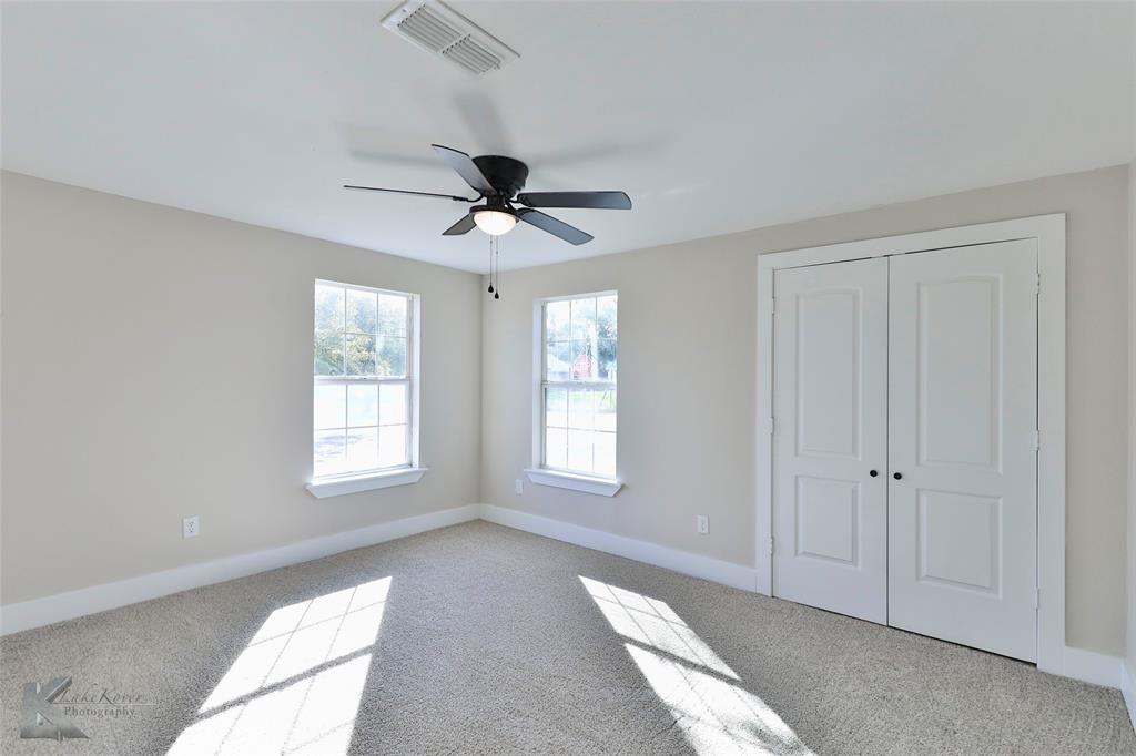 1557 Chestnut Street Property Photo 20