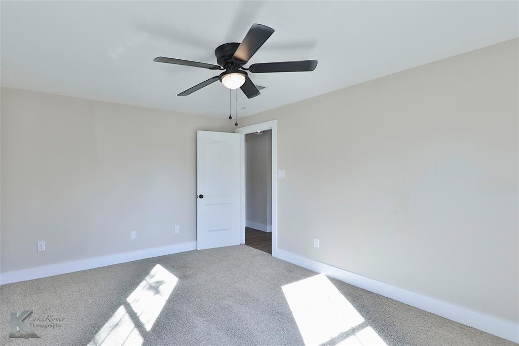 1557 Chestnut Street Property Photo 21