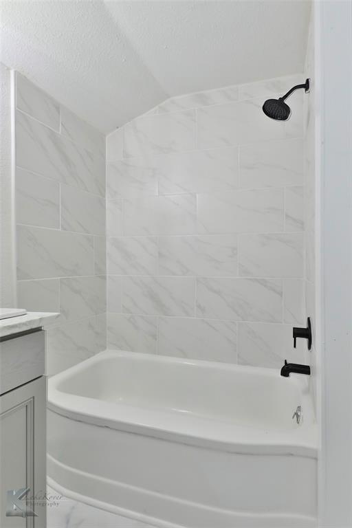 1557 Chestnut Street Property Photo 28