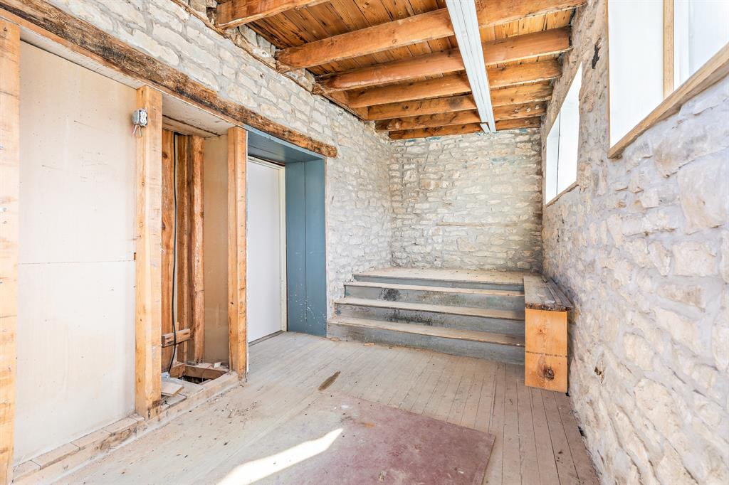 117 N Rice Street Property Photo 32