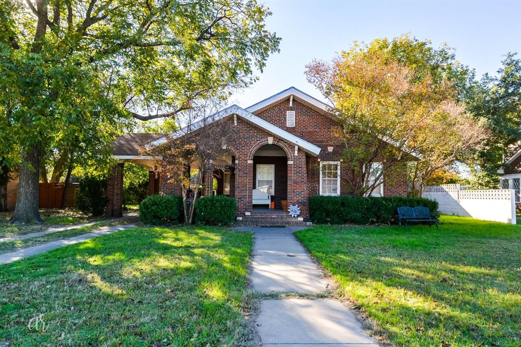 1106 E Reynolds Street Property Photo 2