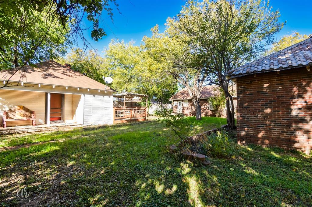 1106 E Reynolds Street Property Photo 32