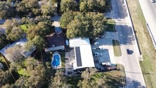 904 Southeast Parkway Property Photo 3