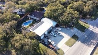 904 Southeast Parkway Property Photo 4