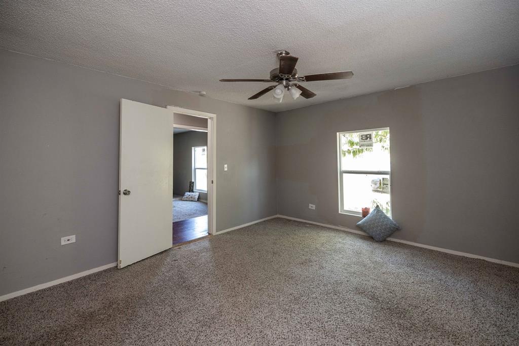 5037 Humbert Avenue Property Photo 8