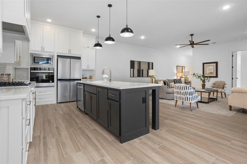 170 Hulen Circle Property Photo 15