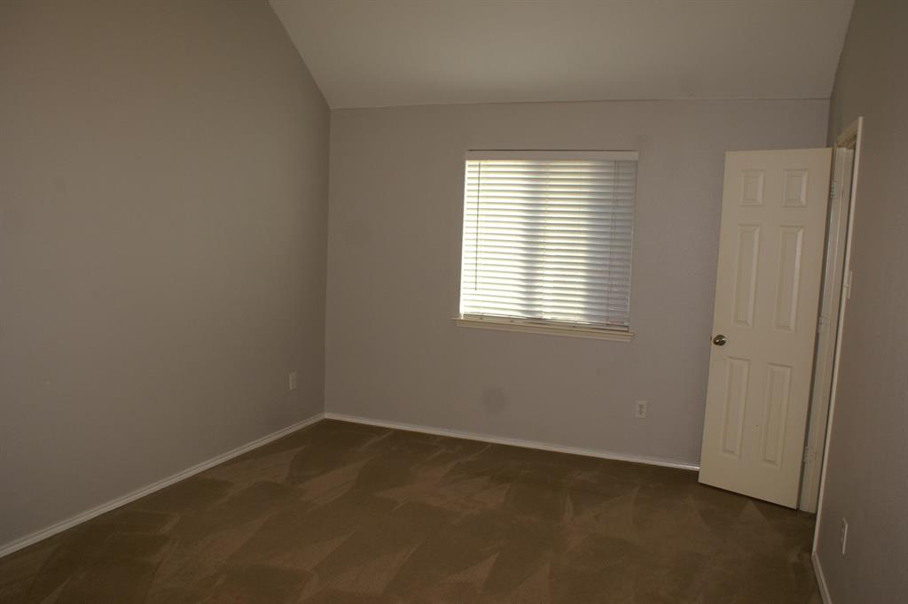 8004 Peacock Lane Property Photo 21
