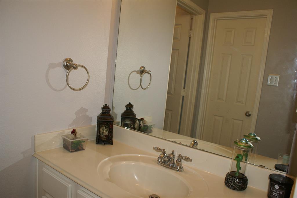 8004 Peacock Lane Property Photo 25