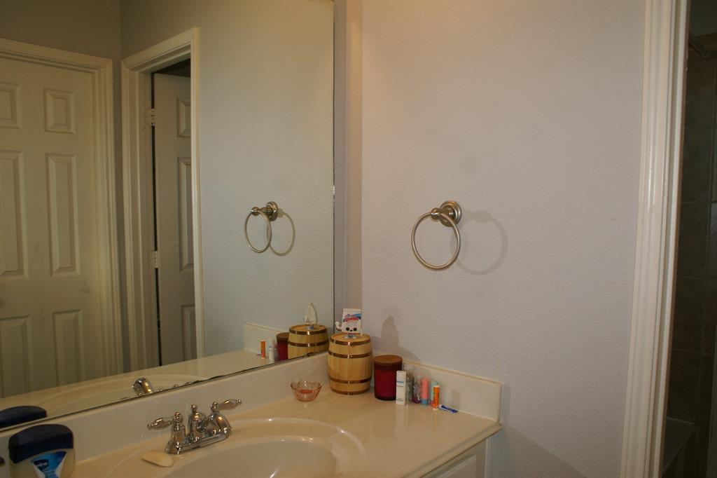 8004 Peacock Lane Property Photo 26