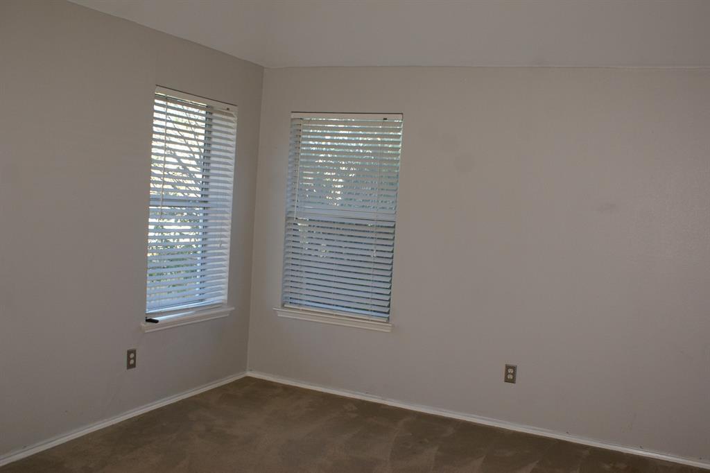 8004 Peacock Lane Property Photo 27