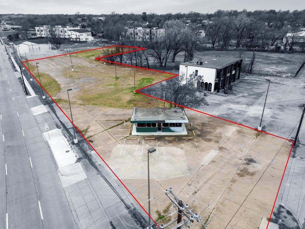 3333 Cedar Crest Boulevard Property Photo 1