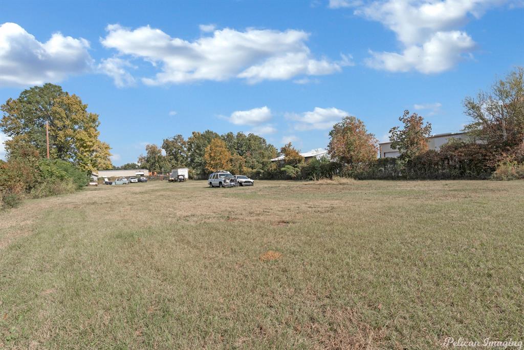 4209 Greenwood Road Property Photo 7