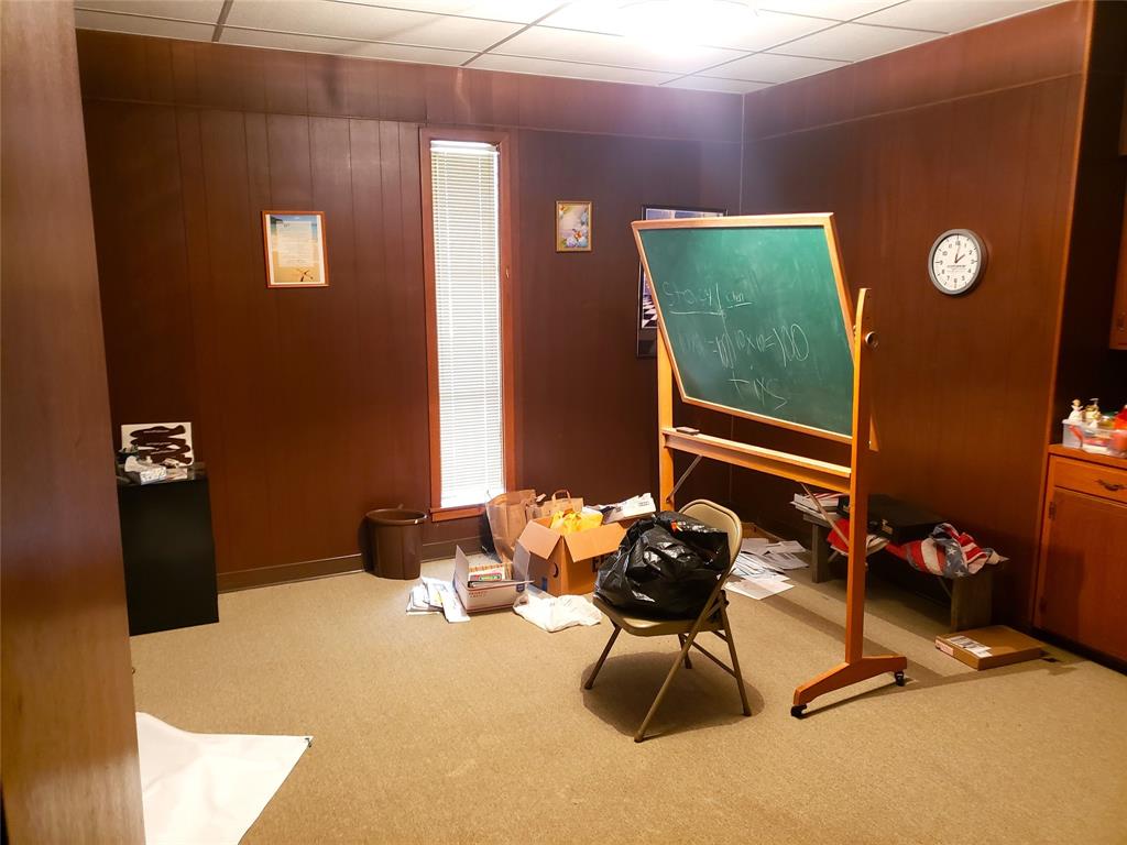 923 Main Street Property Photo 5
