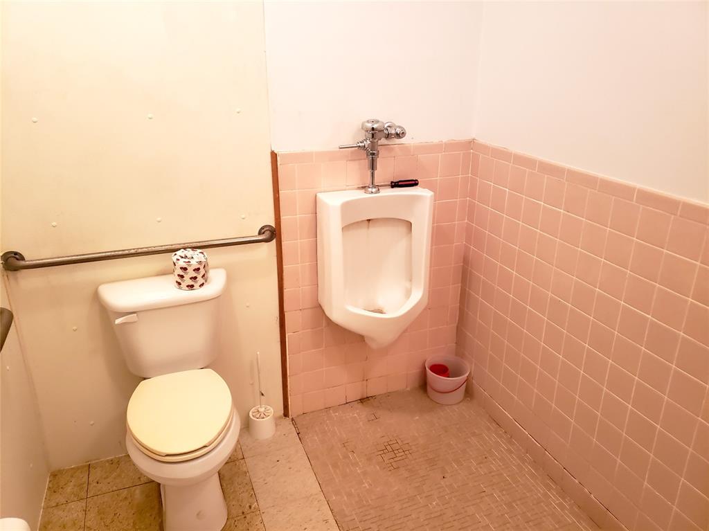 923 Main Street Property Photo 12