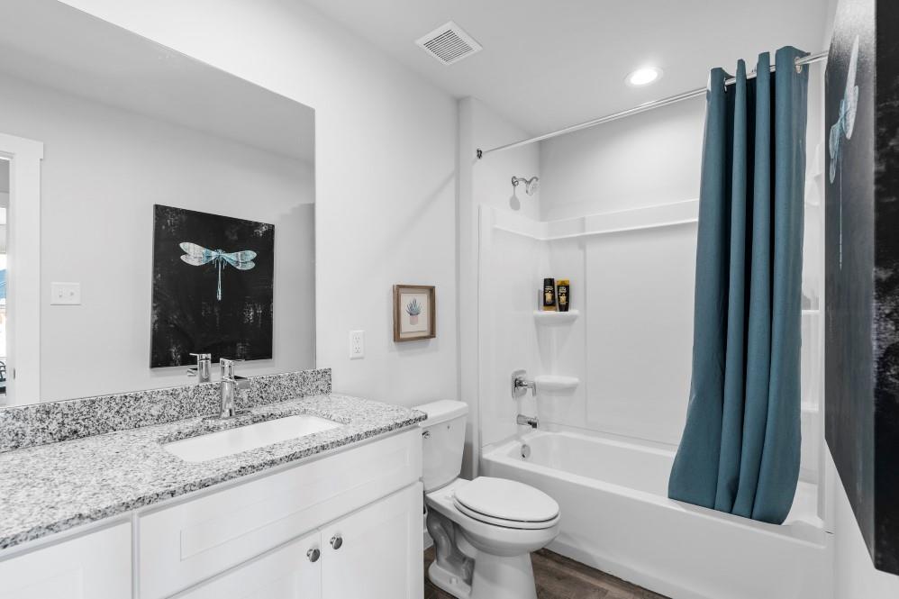 815 Waterford Way Property Photo 32