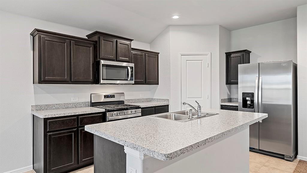 8121 Beltmill Parkway Property Photo 2