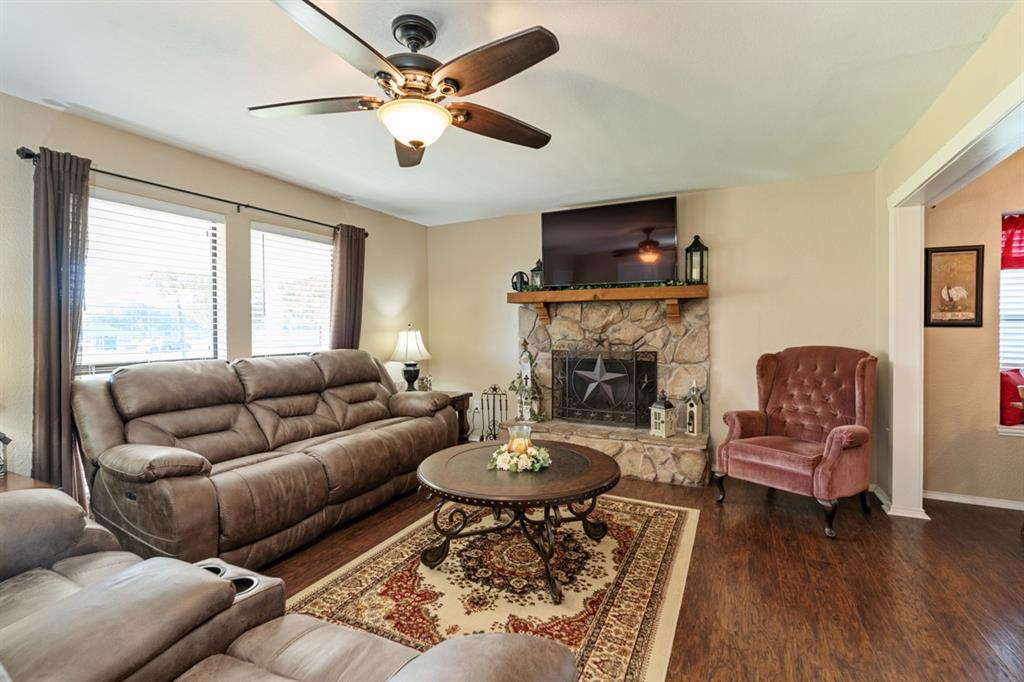 306 Triangle Ranch Road Property Photo 8