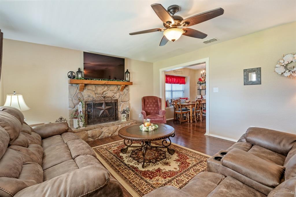 306 Triangle Ranch Road Property Photo 9