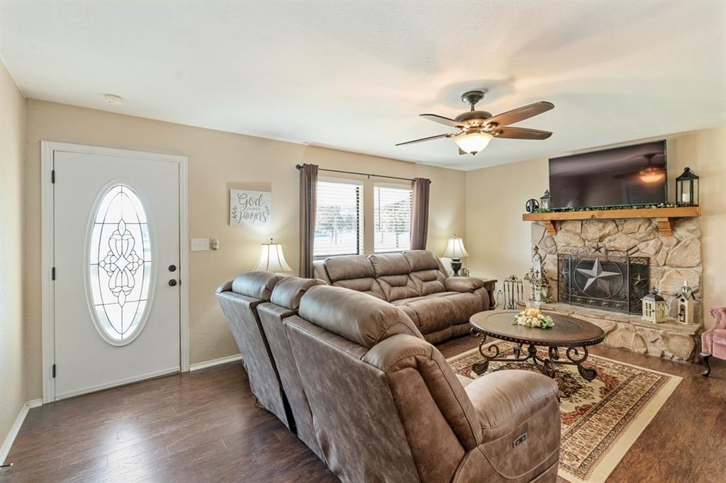 306 Triangle Ranch Road Property Photo 10