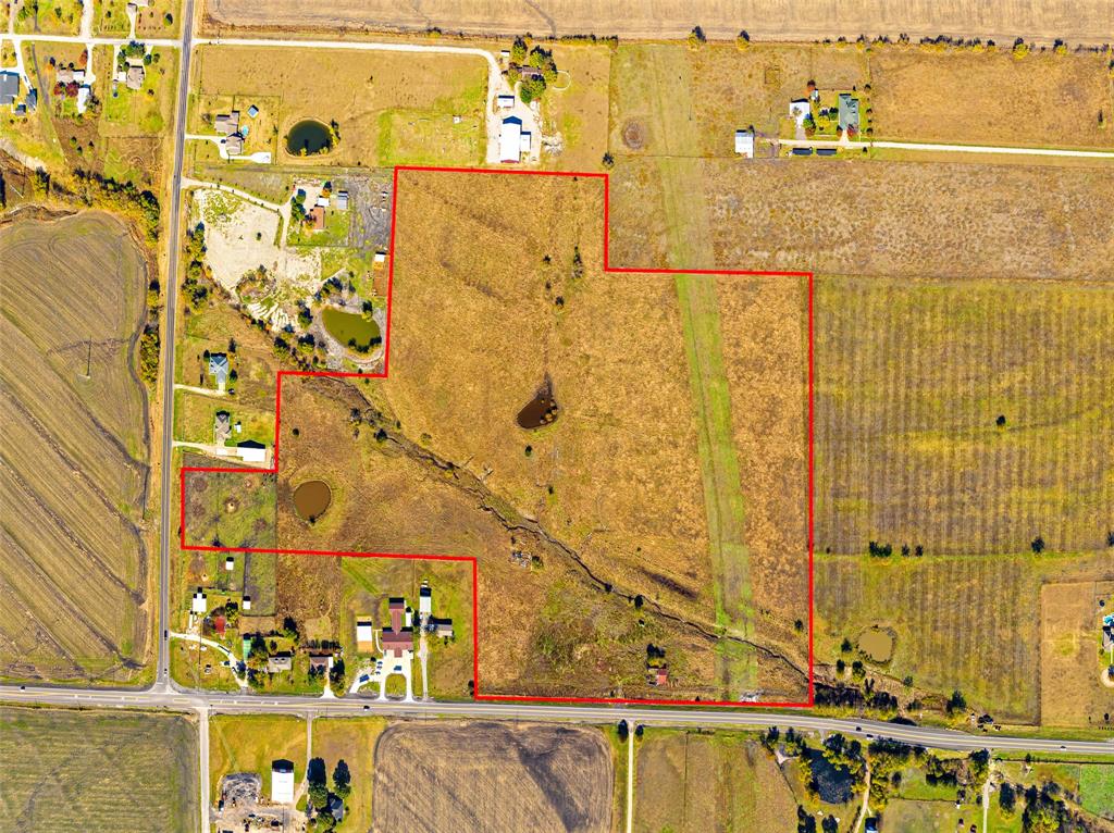 9 Fm 6 Property Photo 4
