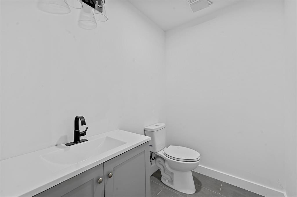 2815 Wesley Street Property Photo 15