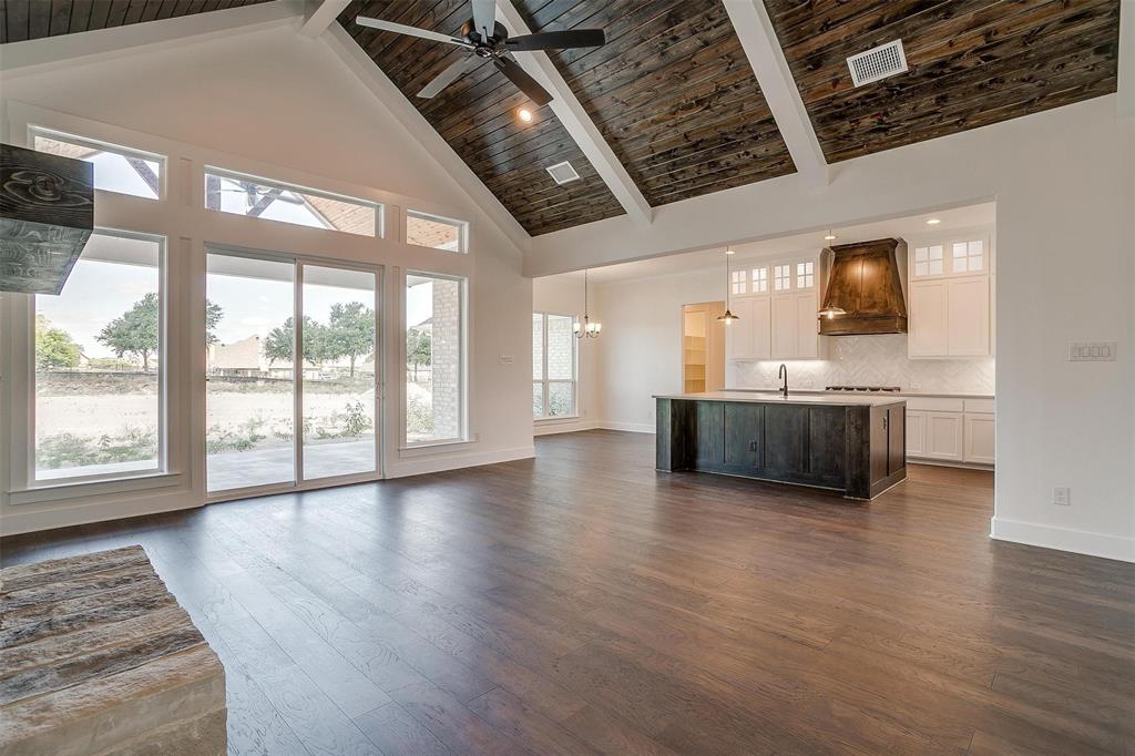 221 Palo Duro Property Photo 12