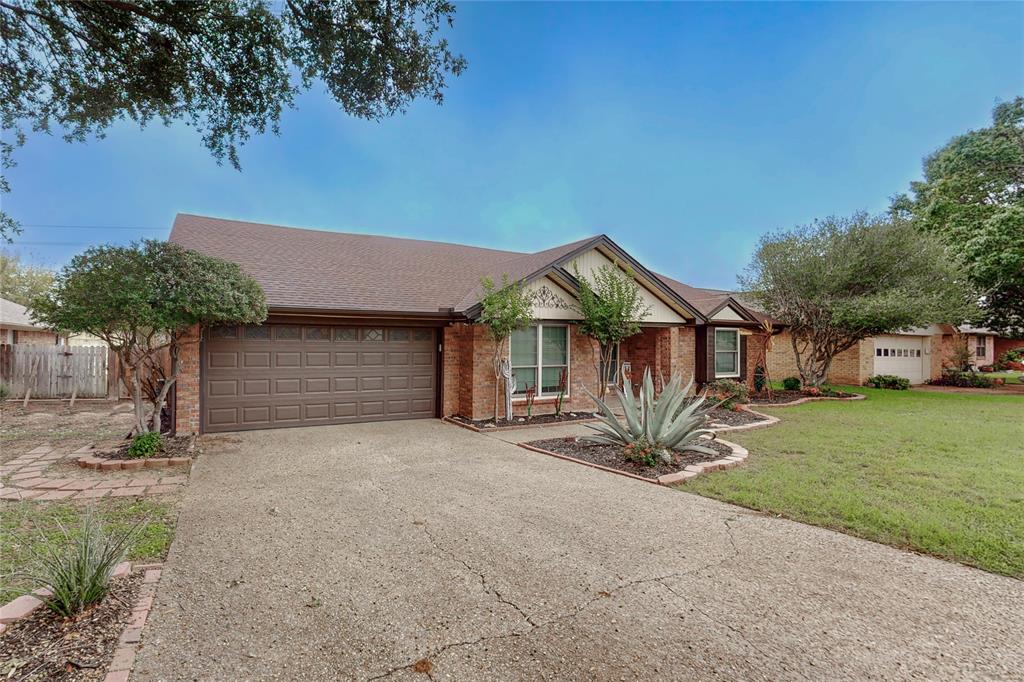 1109 Stonelake Drive Property Photo 4