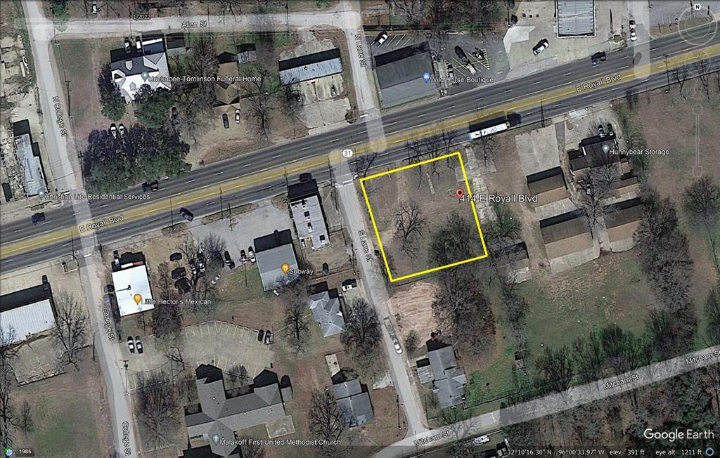 414 E Royall Boulevard Property Photo 2