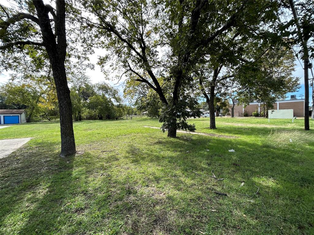 414 E Royall Boulevard Property Photo 15