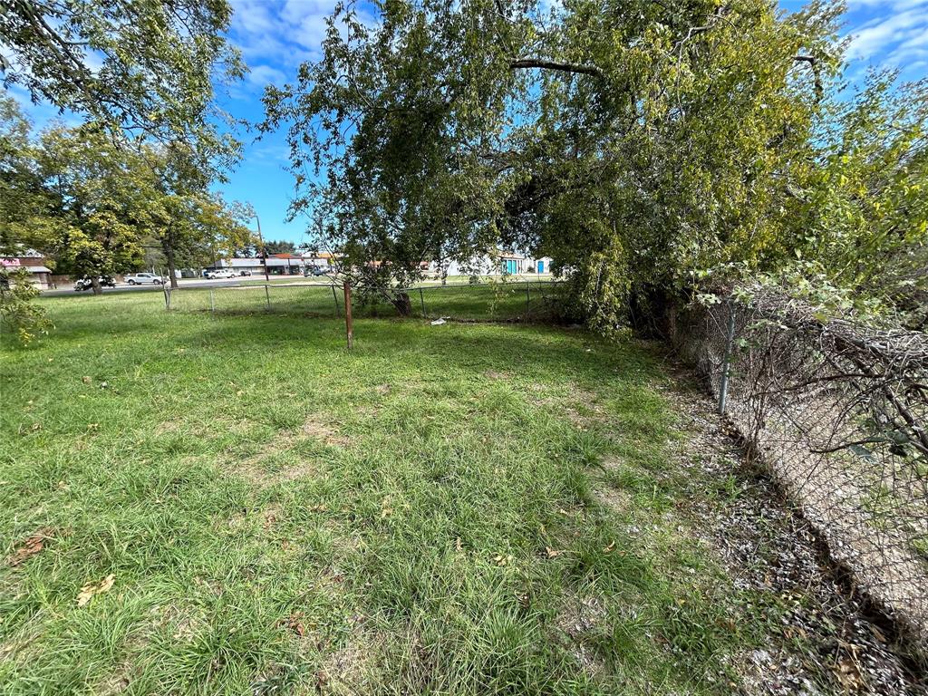 414 E Royall Boulevard Property Photo 17