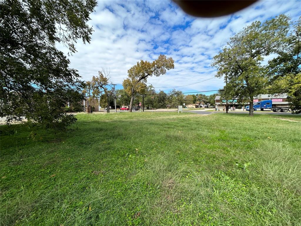 414 E Royall Boulevard Property Photo 20