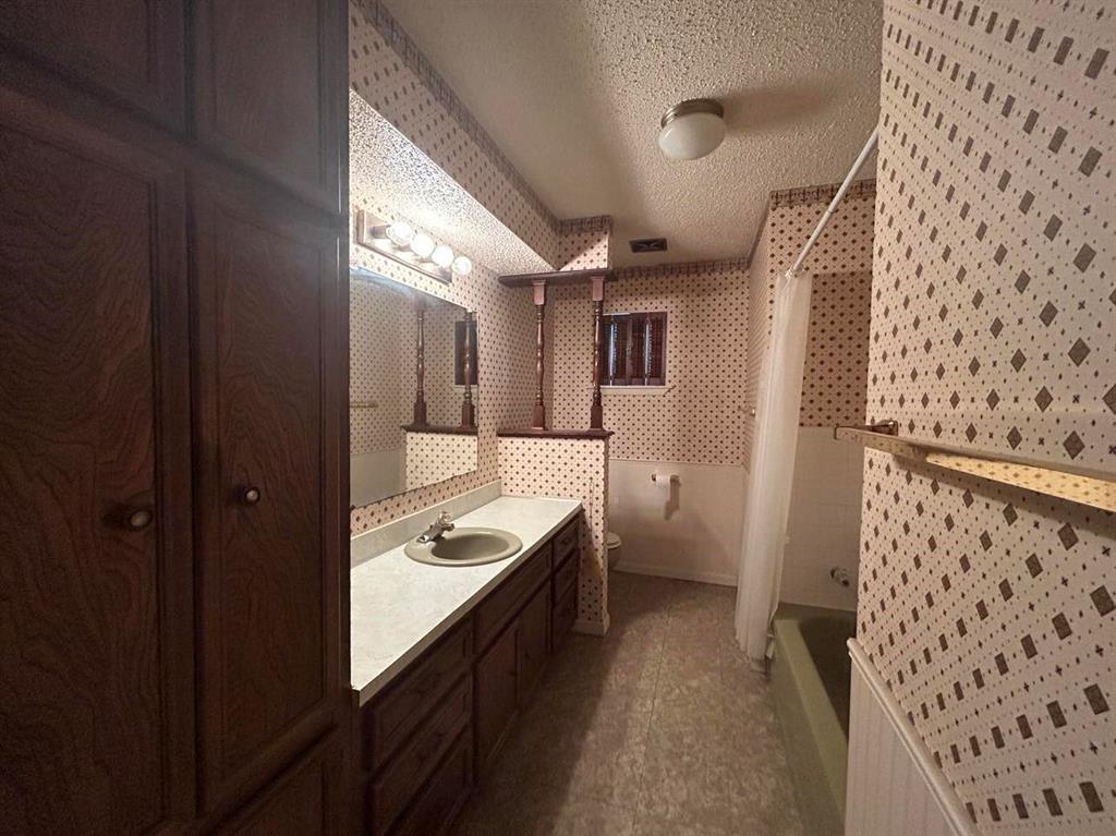 4589 N State Highway 121 Property Photo 7
