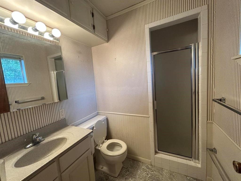 4589 N State Highway 121 Property Photo 18